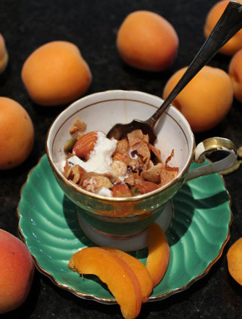 apricot cardamom granola