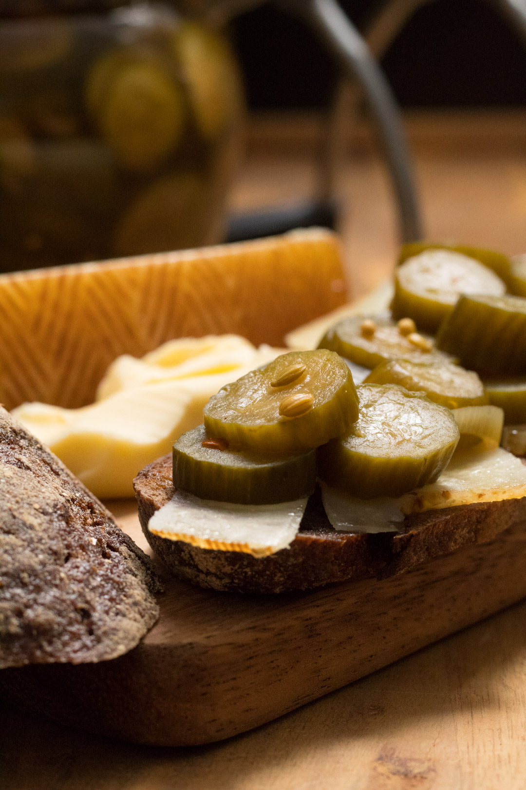 anise cucumber pickles jar lifter