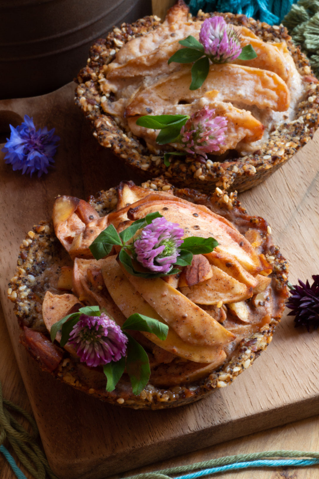 apple and quince seed crusted pies detail