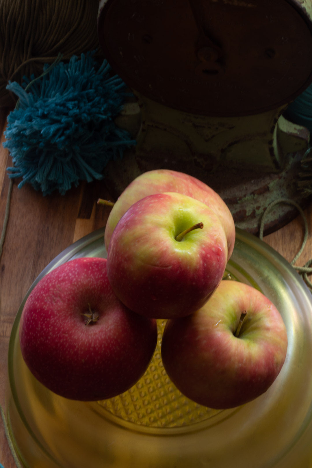 apples from above