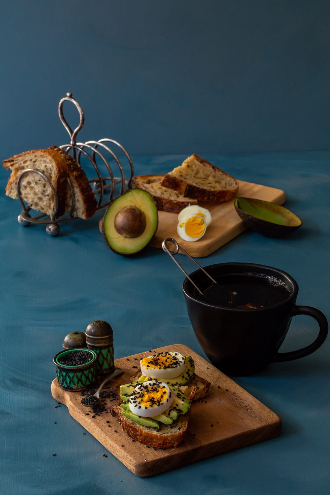 avocado toasts with hard boiled eggs detail