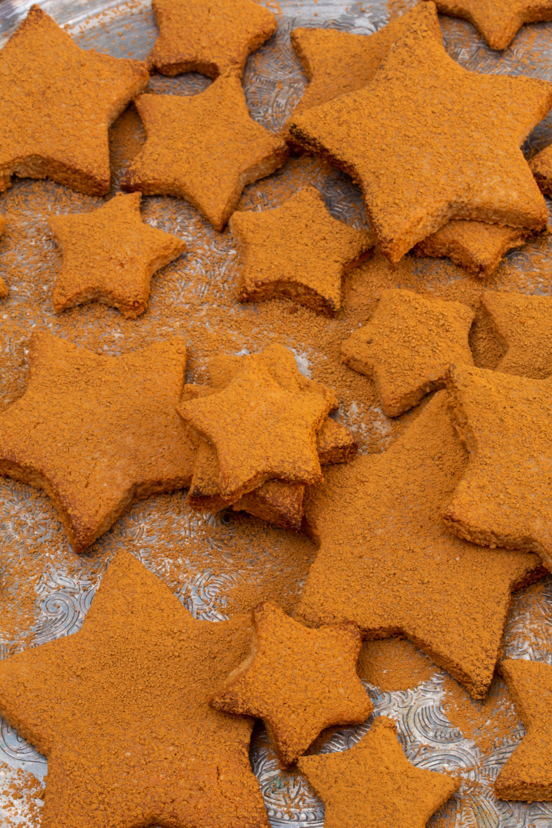 honey cinnamon stars biscuits from above