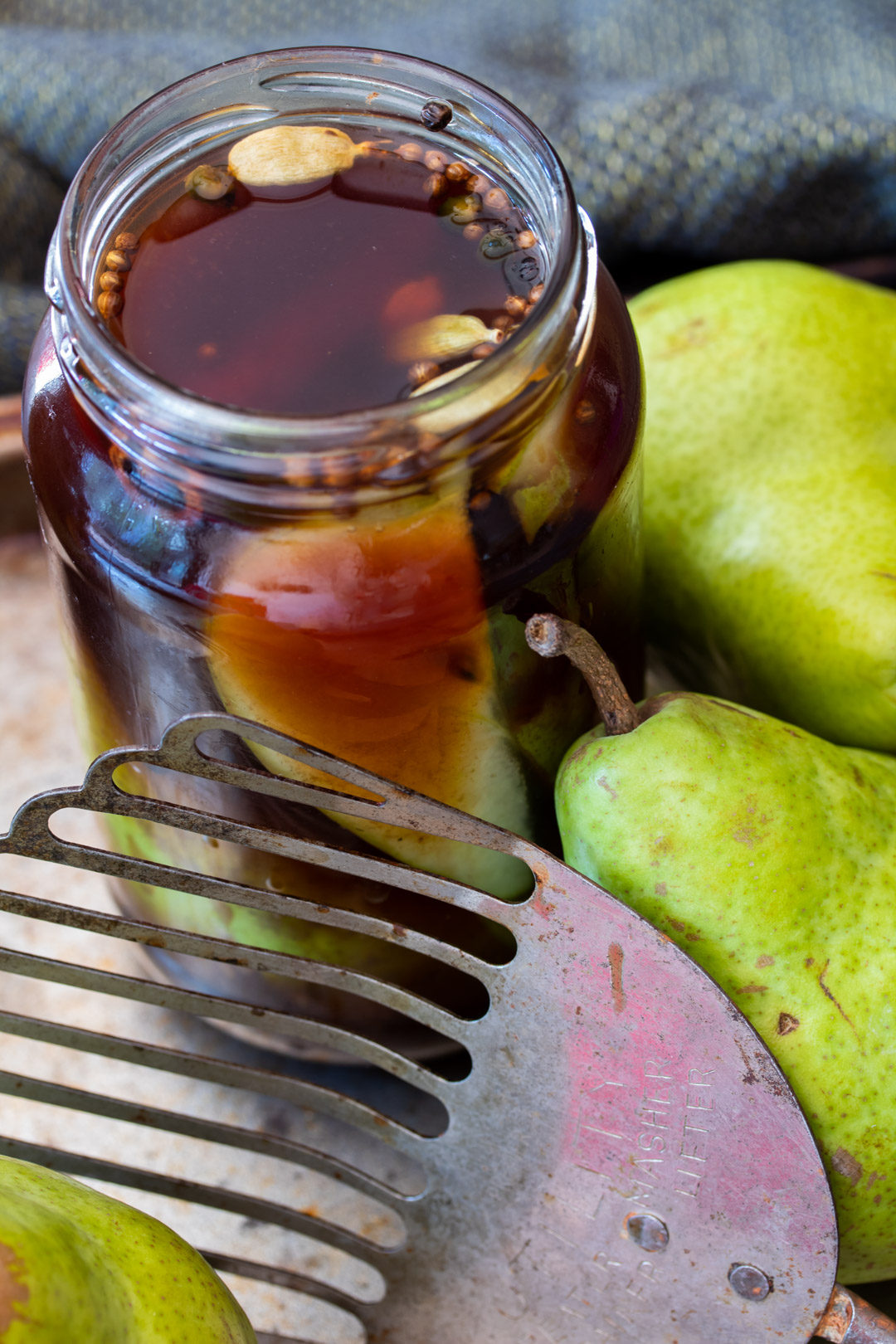 Pear pickles with cardamom & ginger in jars