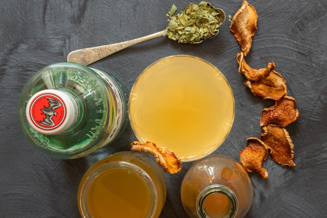 Ginger lime shrub daiquiri with cinnamon myrtle and ginger crisps: from above with rum