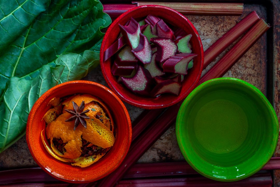 Rhubarb cacao bitters with wattleseed : with leaf