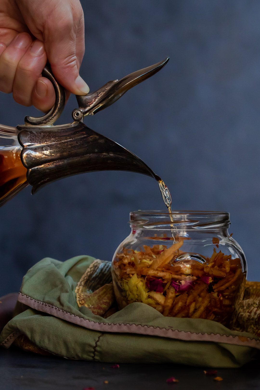 fast pouring brandy making Vintage Quince Cordial