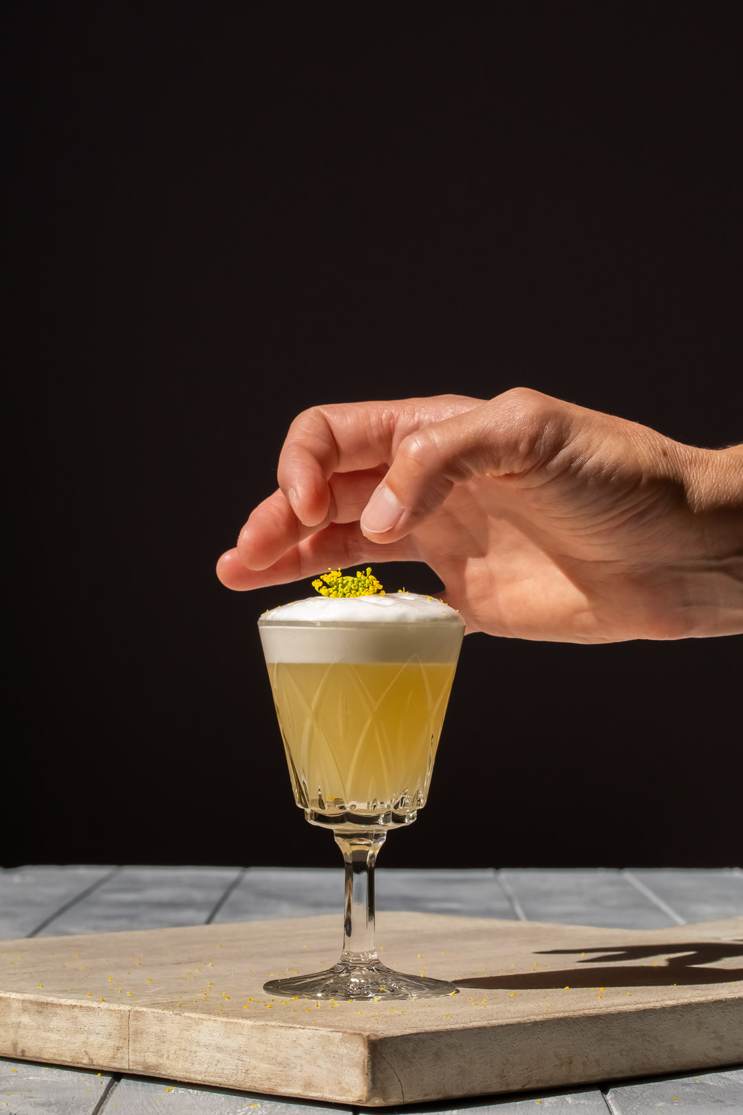 end garnishing fennel flower silver sour with fennel flower